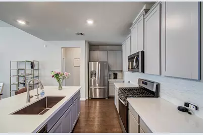 10317 Russell Pines Drive, Rosharon, TX 77583 - Photo 9