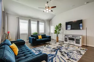 10317 Russell Pines Dr, Rosharon, TX 77583 - Photo 11