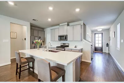 10317 Russell Pines Drive, Rosharon, TX 77583 - Photo 7