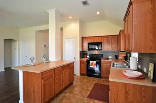 2608 Courtyard Ln, Pearland, TX 77584 - Photo 5