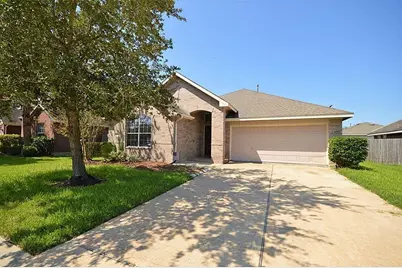 2608 Courtyard Lane, Pearland, TX 77584 - Photo 1