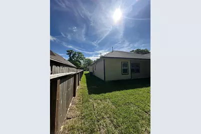 22525 E Shorewood  Loop Loop E, Huffman, TX 77336 - Photo 5