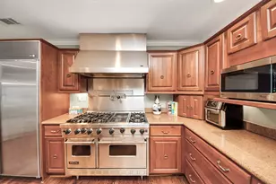 2149 Stanmore Dr, Houston, TX 77019 - Photo 11