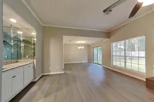 64 Hickory Oak Dr, The Woodlands, TX 77381 - Photo 3