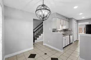 10324 Longmont Dr, Houston, TX 77042 - Photo 7