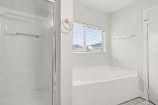260 Rolling Brook Dr, Dickinson, TX 77539 - Photo 15