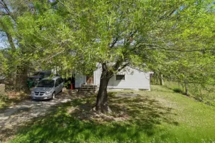 241 Owens St, Houston, TX 77029 - Photo 1