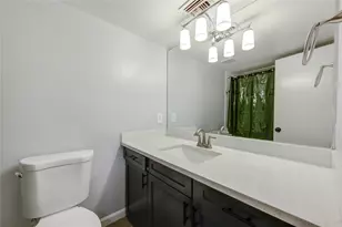 213 Tremont St, Galveston, TX 77550 - Photo 13