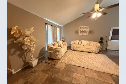 2022 Creek Valley Lane, Sugar Land, TX 77478 - Photo 5
