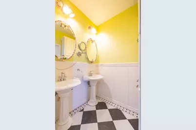 1991 Gulf Street, Crystal Beach, TX 77650 - Photo 9