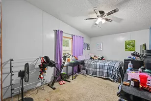 15221 Bennette Woods Rd, Conroe, TX 77302 - Photo 21