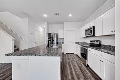 7518 Evitale Way, Houston, TX 77049 - Photo 17