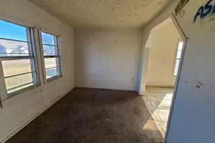 306 E Ida Ave, Electra, TX 76360 - Photo 9