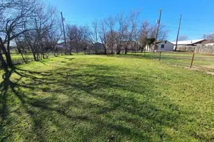 306 E Ida Ave, Electra, TX 76360 - Photo 15