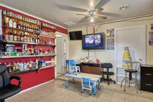 411 N Commerce St, Madisonville, TX 77864 - Photo 21