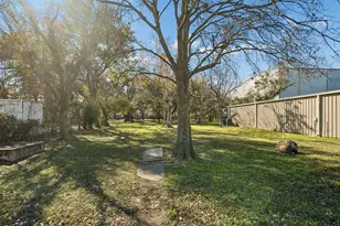 6614 Toledo St, Houston, TX 77008 - Photo 33