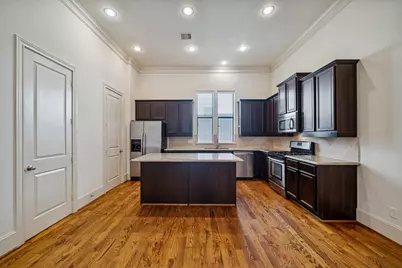 6614 Toledo Street, Houston, TX 77008 - Photo 9