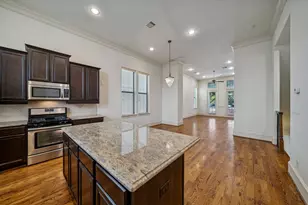 6614 Toledo St, Houston, TX 77008 - Photo 11