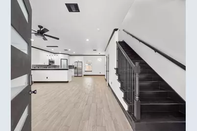 4737 Reed Road #B, Houston, TX 77033 - Photo 5