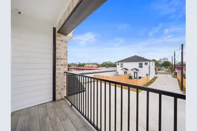 4737 Reed Road #B, Houston, TX 77033 - Photo 7