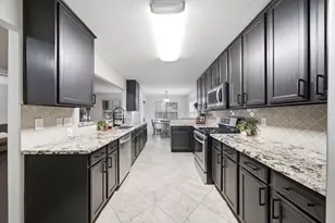 2225 Silvercreek Ct, Deer Park, TX 77536 - Photo 13
