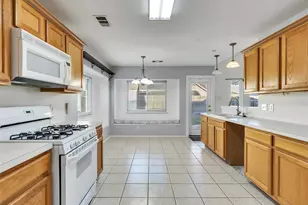 8018 Fox St, Baytown, TX 77523 - Photo 5