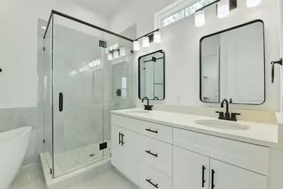 9902 Clark Road #D, Houston, TX 77076 - Photo 19