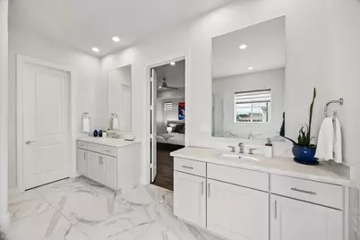 8741 Park Kolbe Lane, Houston, TX 77080 - Photo 19