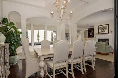10 Moatwood Court, The Woodlands, TX 77382 - Photo 9