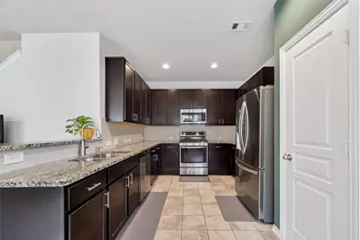 8630 Willet Street, Baytown, TX 77521 - Photo 9