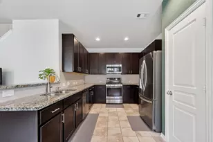 8630 Willet St, Baytown, TX 77521 - Photo 9