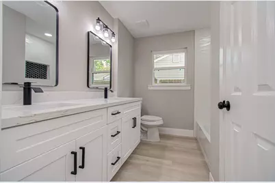 5731 Creekbend Drive, Houston, TX 77096 - Photo 29