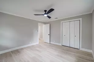 5731 Creekbend Dr, Houston, TX 77096 - Photo 19
