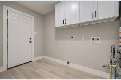 5731 Creekbend Drive, Houston, TX 77096 - Photo 13