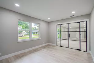 5731 Creekbend Dr, Houston, TX 77096 - Photo 17