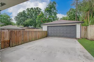 5731 Creekbend Dr, Houston, TX 77096 - Photo 3