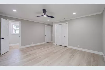 5731 Creekbend Drive, Houston, TX 77096 - Photo 23