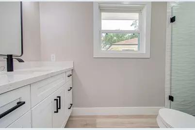 5731 Creekbend Drive, Houston, TX 77096 - Photo 25