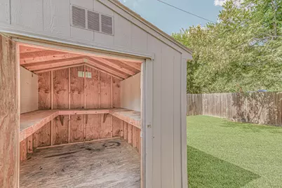 13126 Townwood Drive, Houston, TX 77045 - Photo 15