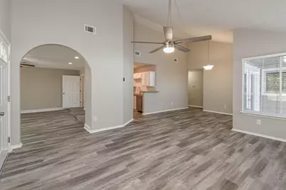 13126 Townwood Drive, Houston, TX 77045 - Photo 9