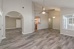 13126 Townwood Dr, Houston, TX 77045 - Photo 9