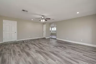 13126 Townwood Drive, Houston, TX 77045 - Photo 7