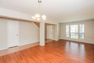 16322 Lynn Crest Ct, Houston, TX 77083 - Photo 5