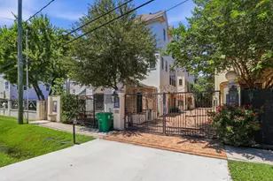 1009 W 24th St, Houston, TX 77008 - Photo 3