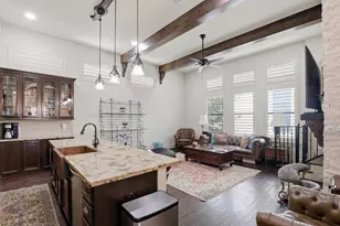 1009 W 24th St, Houston, TX 77008 - Photo 9