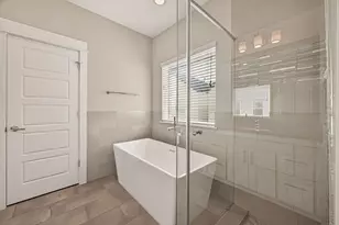 2010 St Charles St, Houston, TX 77003 - Photo 39