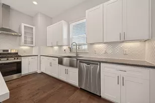 2010 St Charles St, Houston, TX 77003 - Photo 15