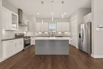 2010 Saint Charles Street, Houston, TX 77003 - Photo 13
