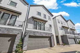 2010 St Charles St, Houston, TX 77003 - Photo 1
