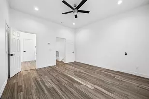 2032 Spenwick Dr, Houston, TX 77055 - Photo 13